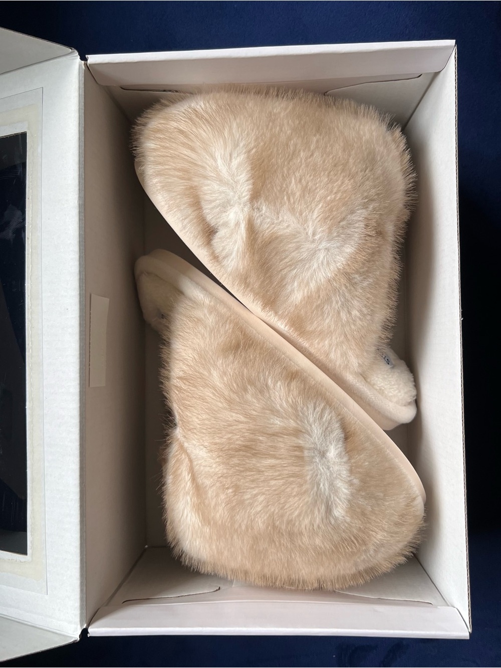 Steve Madden Cream Poof Faux Fur Mule Slippers New in Box - Picture 6 of 10